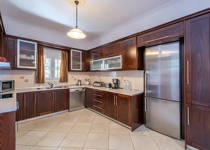 Christina Nisaki (Corfu)